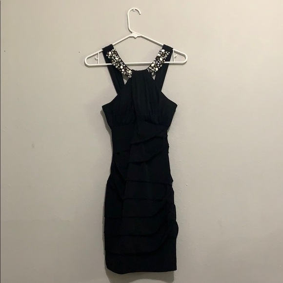 City Triangles little black dress - Picture 5 of 5